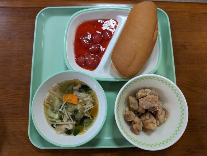 給食