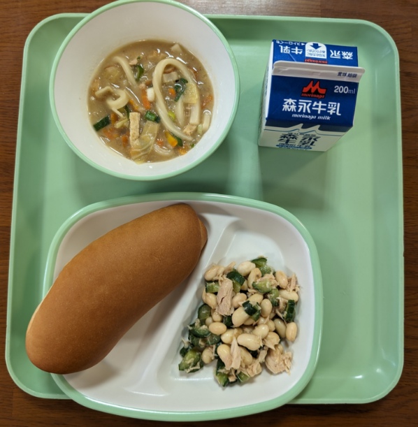 給食