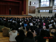 全校朝会