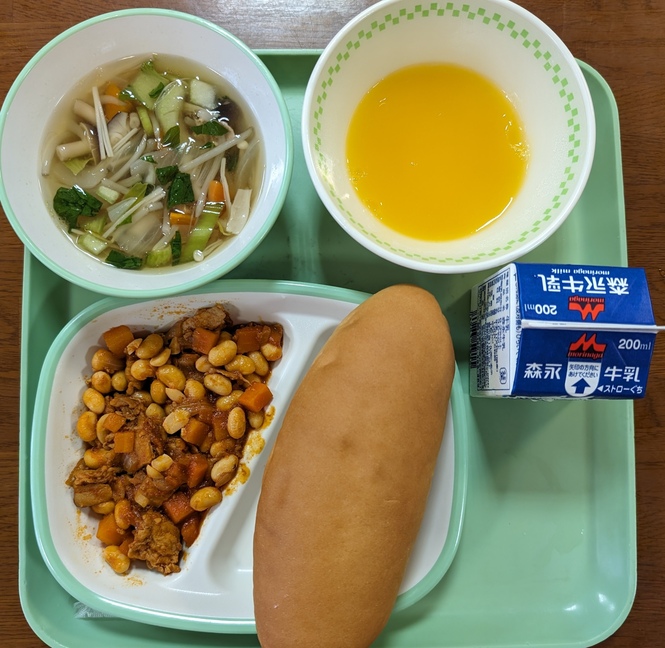 給食