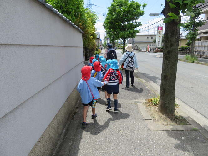 子ども
