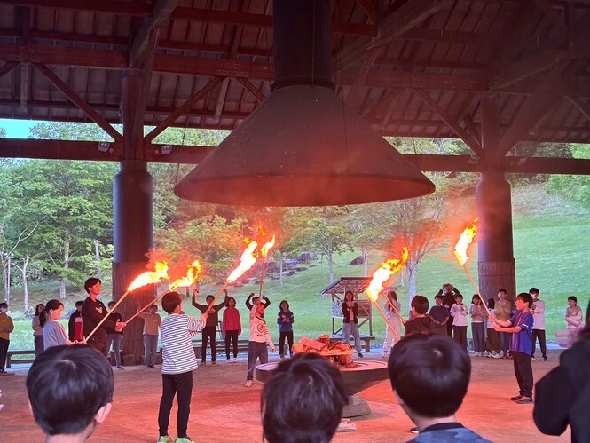 キャンプファイヤー