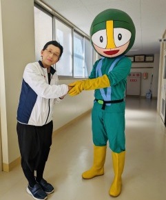 ニシヤマン