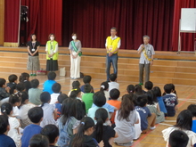 全校朝会