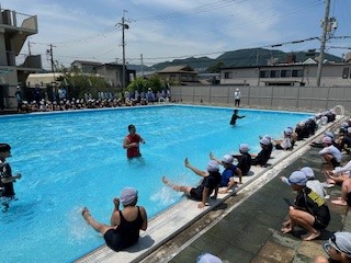 水泳