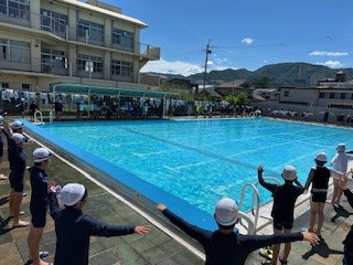 水泳