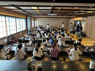 朝食