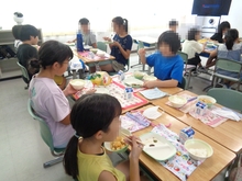 給食