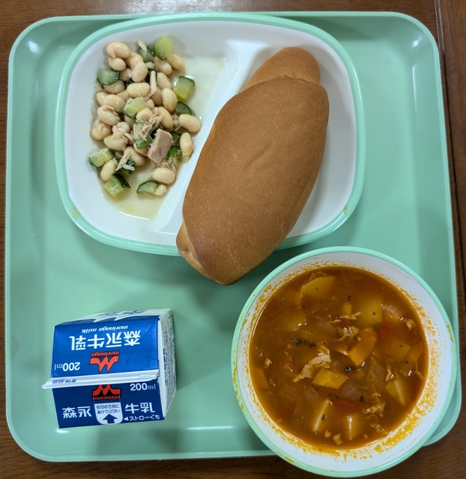 給食