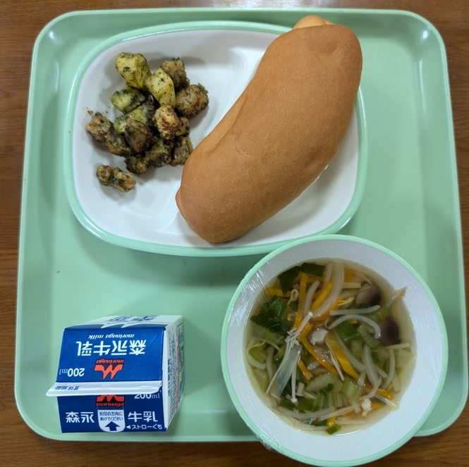 給食