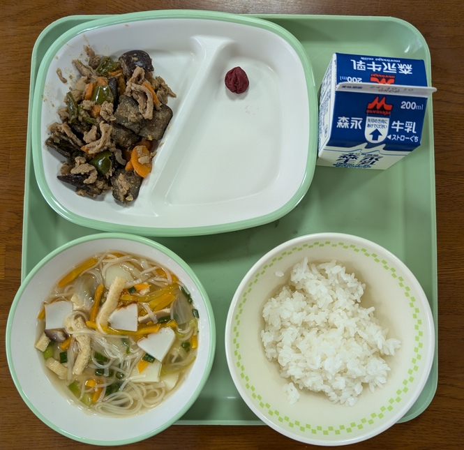 給食