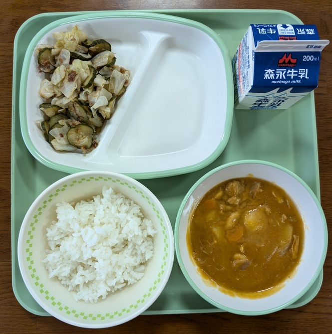 給食
