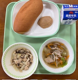 給食