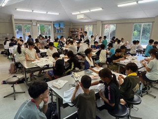 5年生　自然学校　2日目　藍染体験
