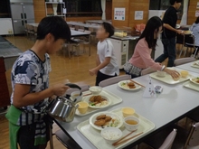 夕食