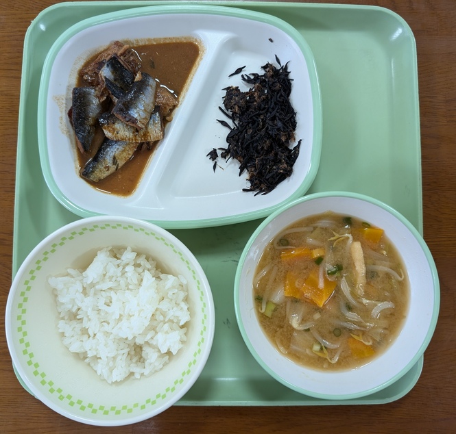給食