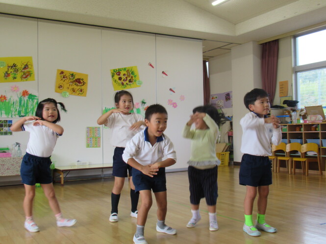 ダンスグループ