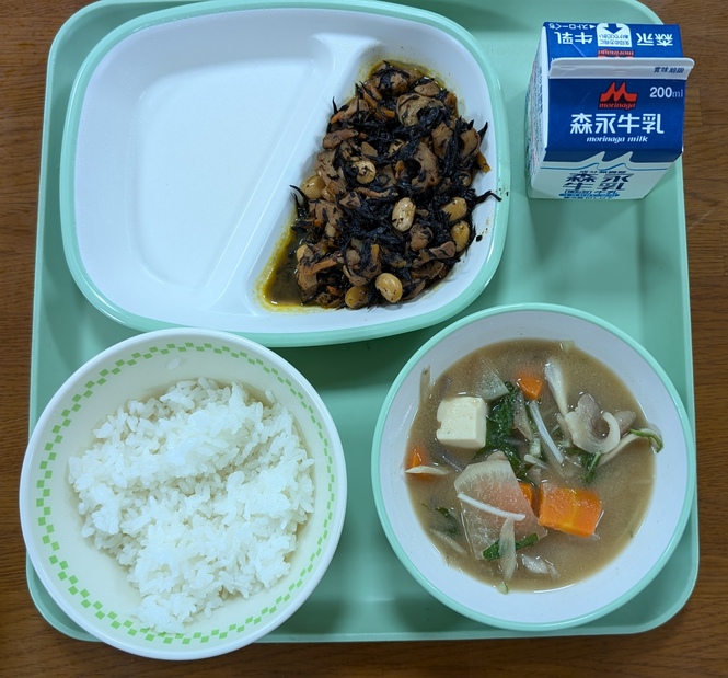 給食