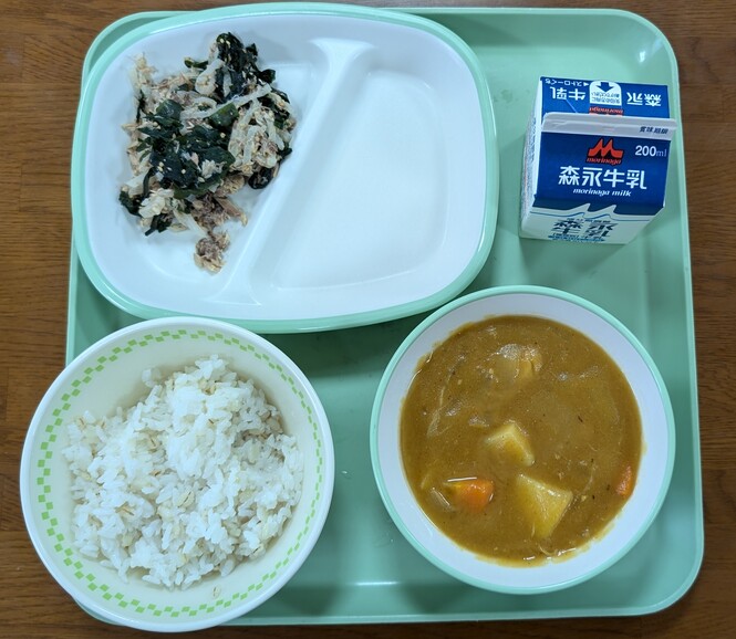 給食