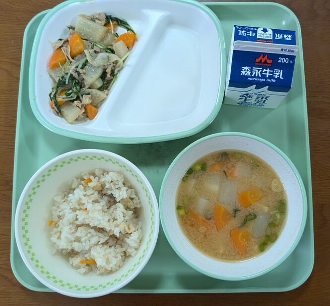 給食