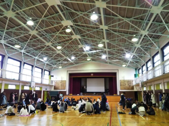 1月10日 6年生新春かるた大会