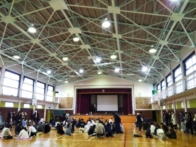 1月10日6年生 新春かるた大会