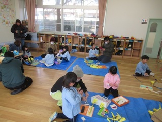 きらきらの会に参加している子どもたちの写真