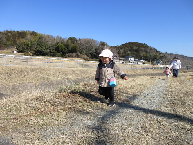 農道でかけっこ