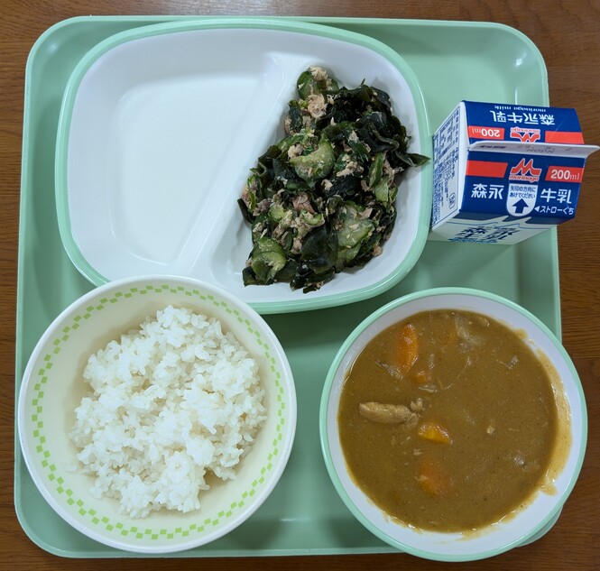 給食