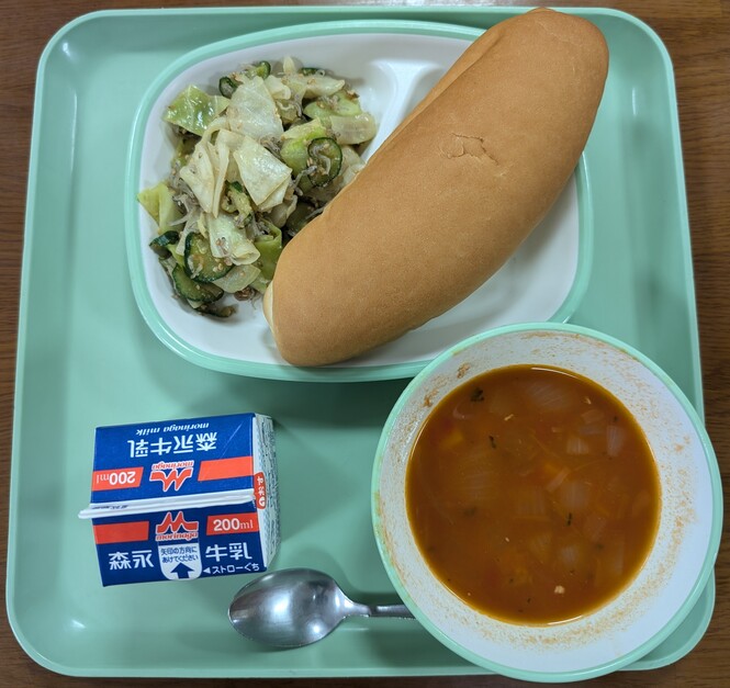 給食