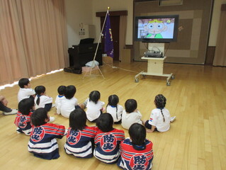 幼年消防クラブに参加している子どもたちの写真