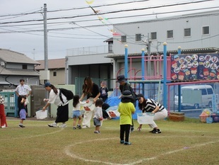 運動会に参加している子どもたちの写真3