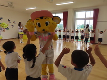 ハイタッチ
