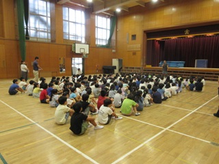 3年