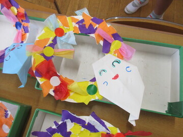 子どものハロウィン製作の写真