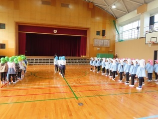 交流会に参加している子どもたちの写真