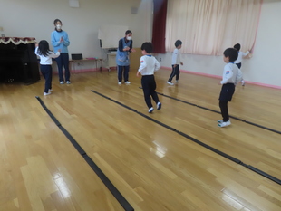 リズムジャンプ