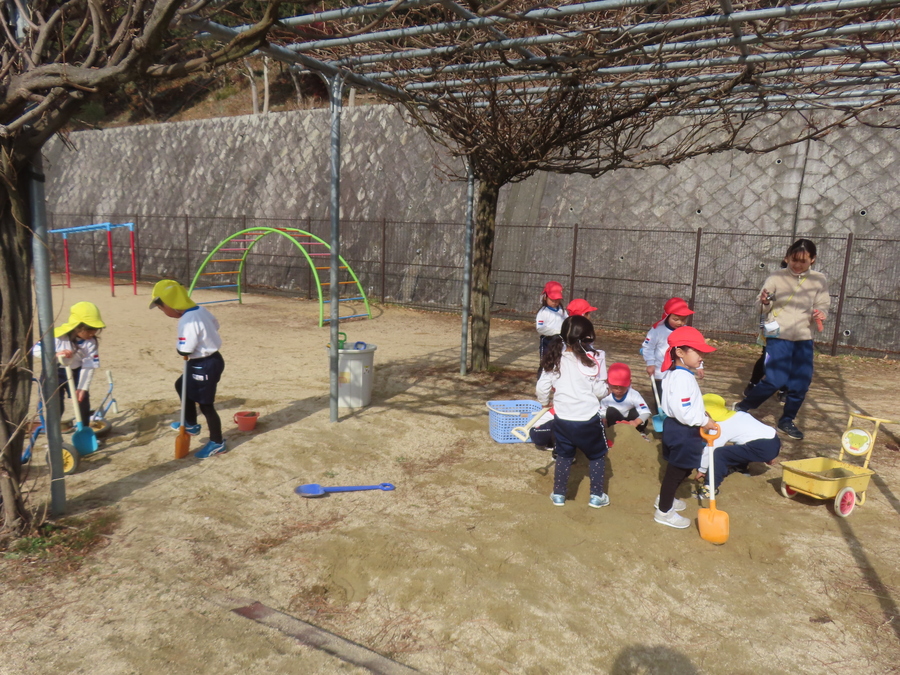 戸外遊び1