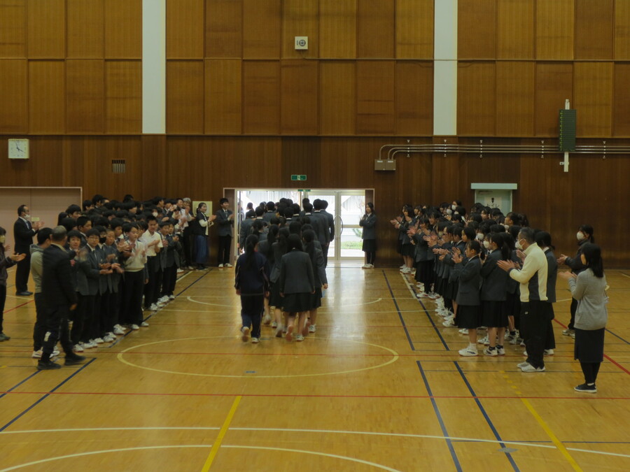 3年生を送る花道