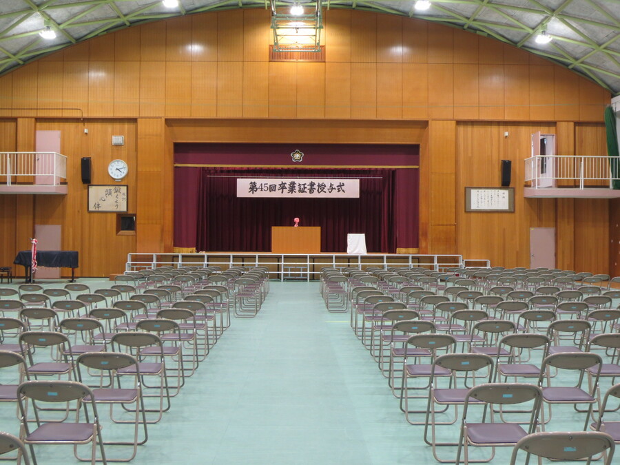 卒業式会場