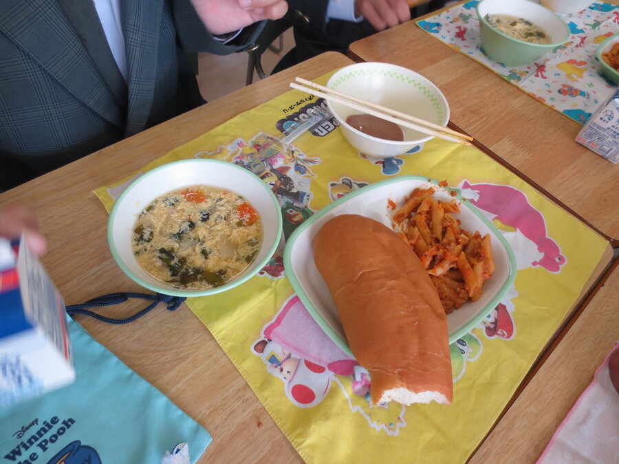 1年生　初めての給食