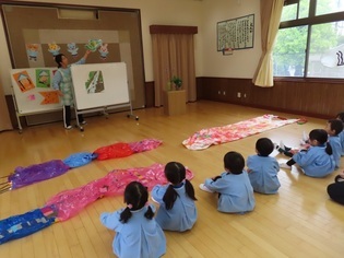 こどもの日のつどいに参加している写真