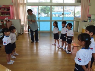 うたって遊ぼうに参加している子どもたちの写真