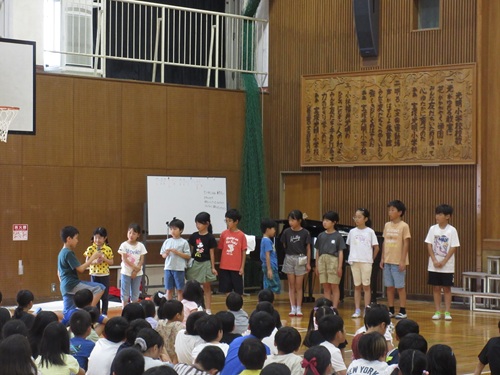 その時間を振り返り自分のことばで語る時間があるのは、光明小学校ならではです。