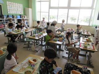 給食準備