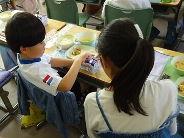 給食