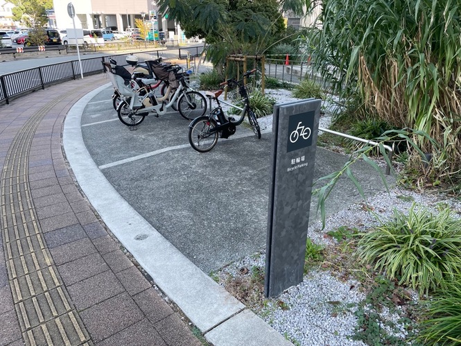 宝塚市立文化芸術センター駐輪場