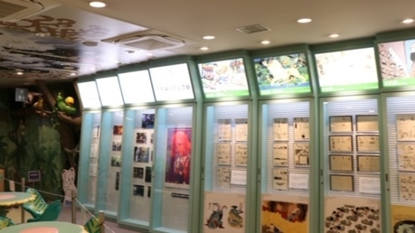 テーマ展示棚