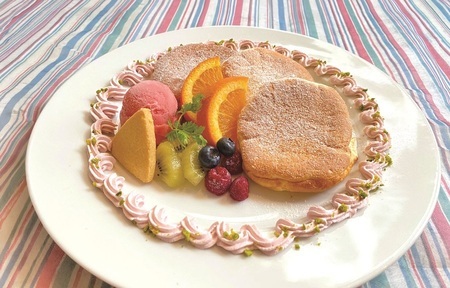 カフェドヴォアラのコラボメニュー画像